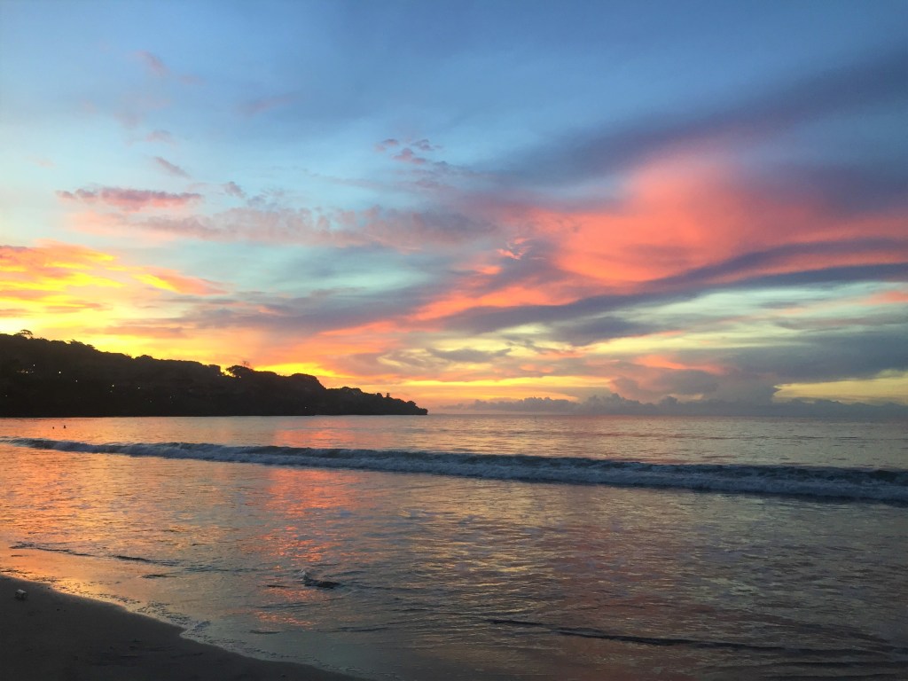 This image has an empty alt attribute; its file name is jb-00.jpg